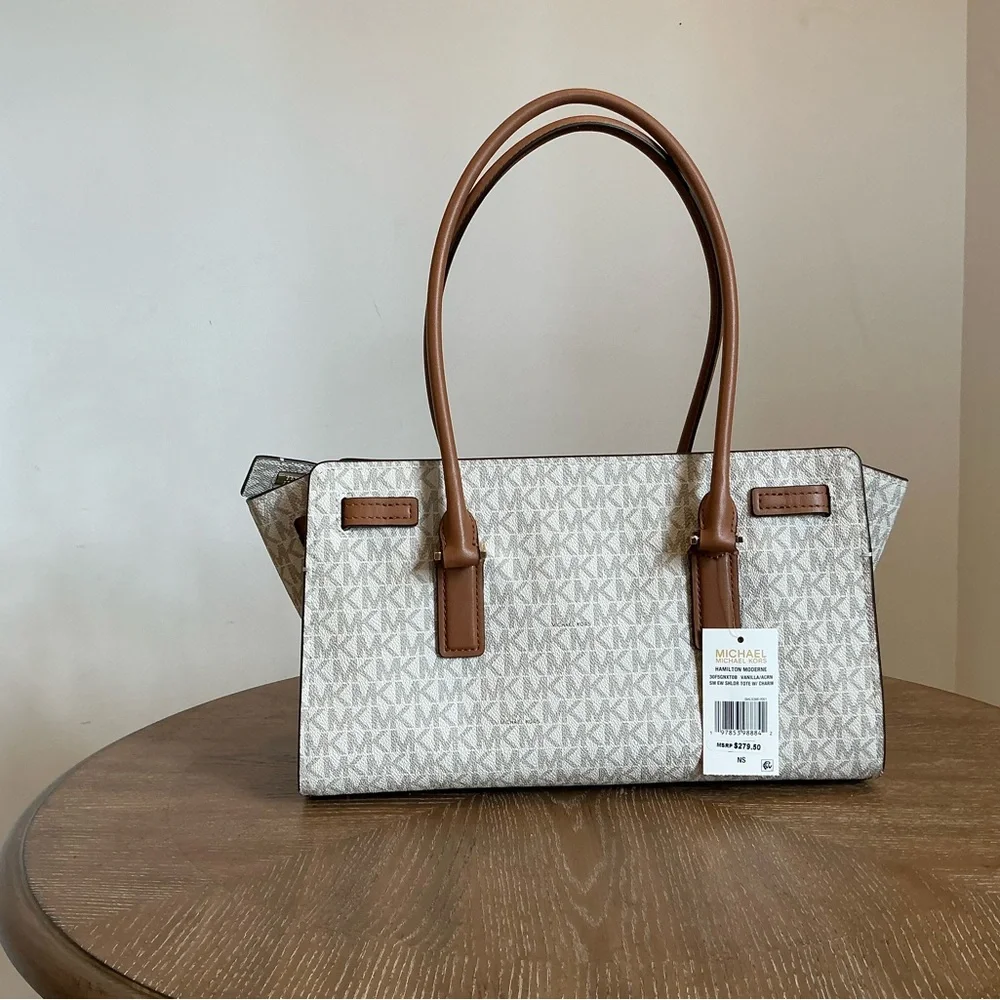 Michael Kors
Hamilton Moderne Small East West Shoulder Bag - Picture 5 of 6